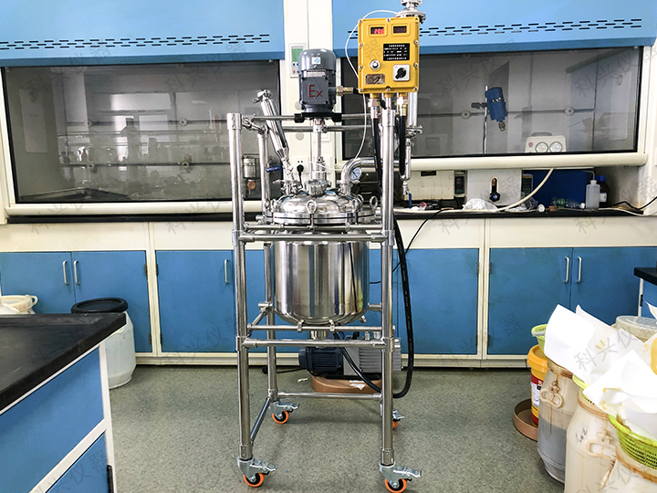 上?？婆d儀器與上海某實業公司合同不銹鋼反應釜